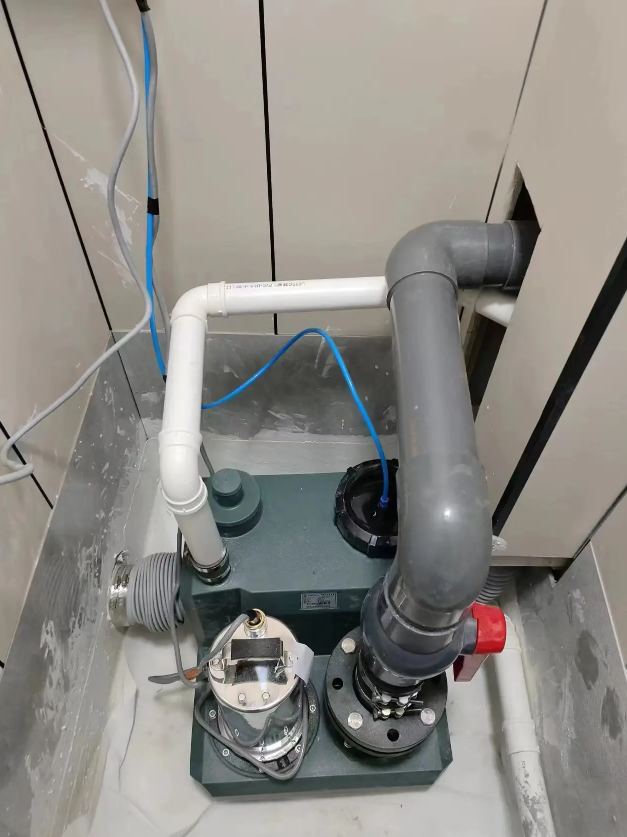 污水提升器