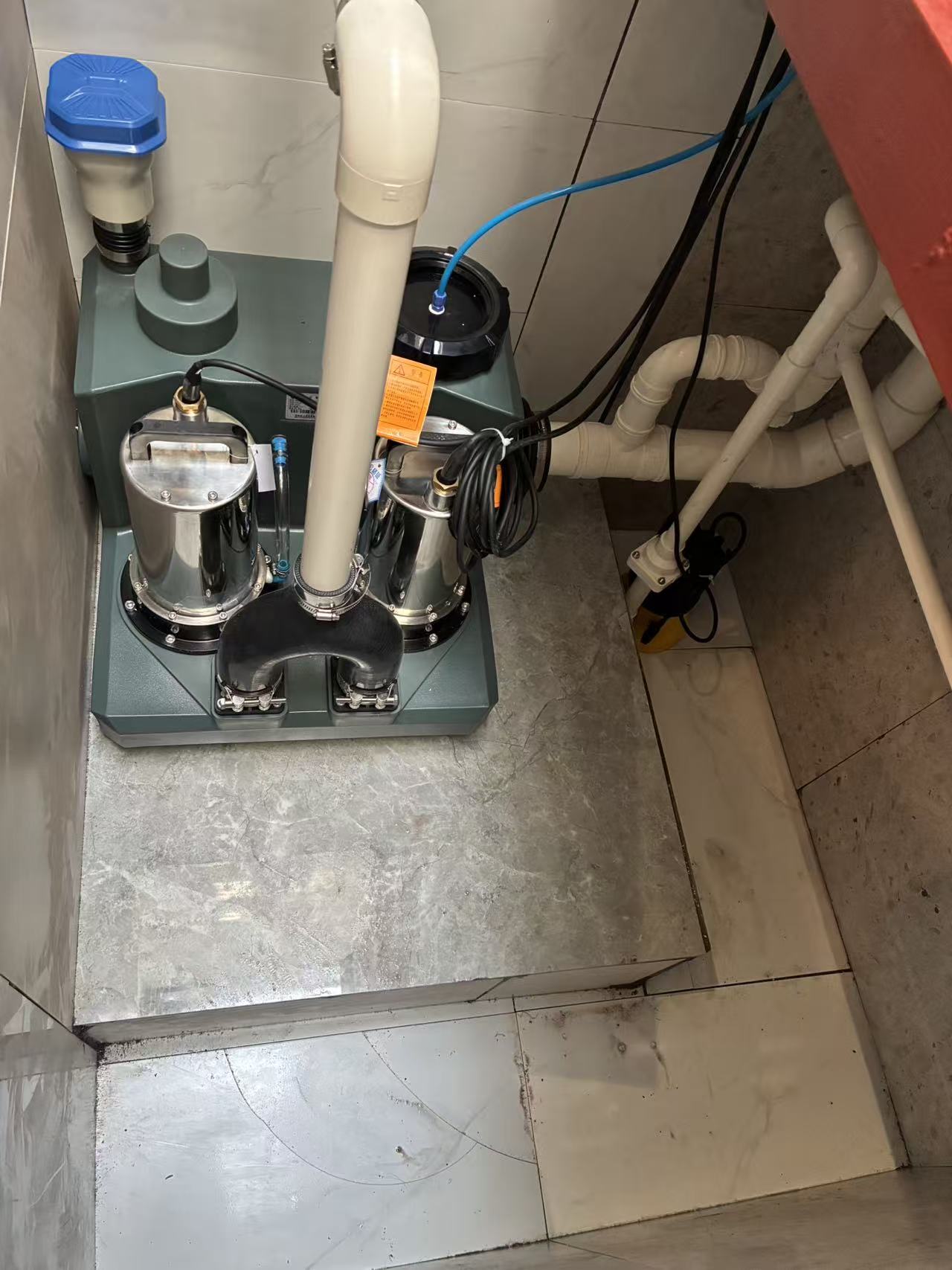 污水提升器