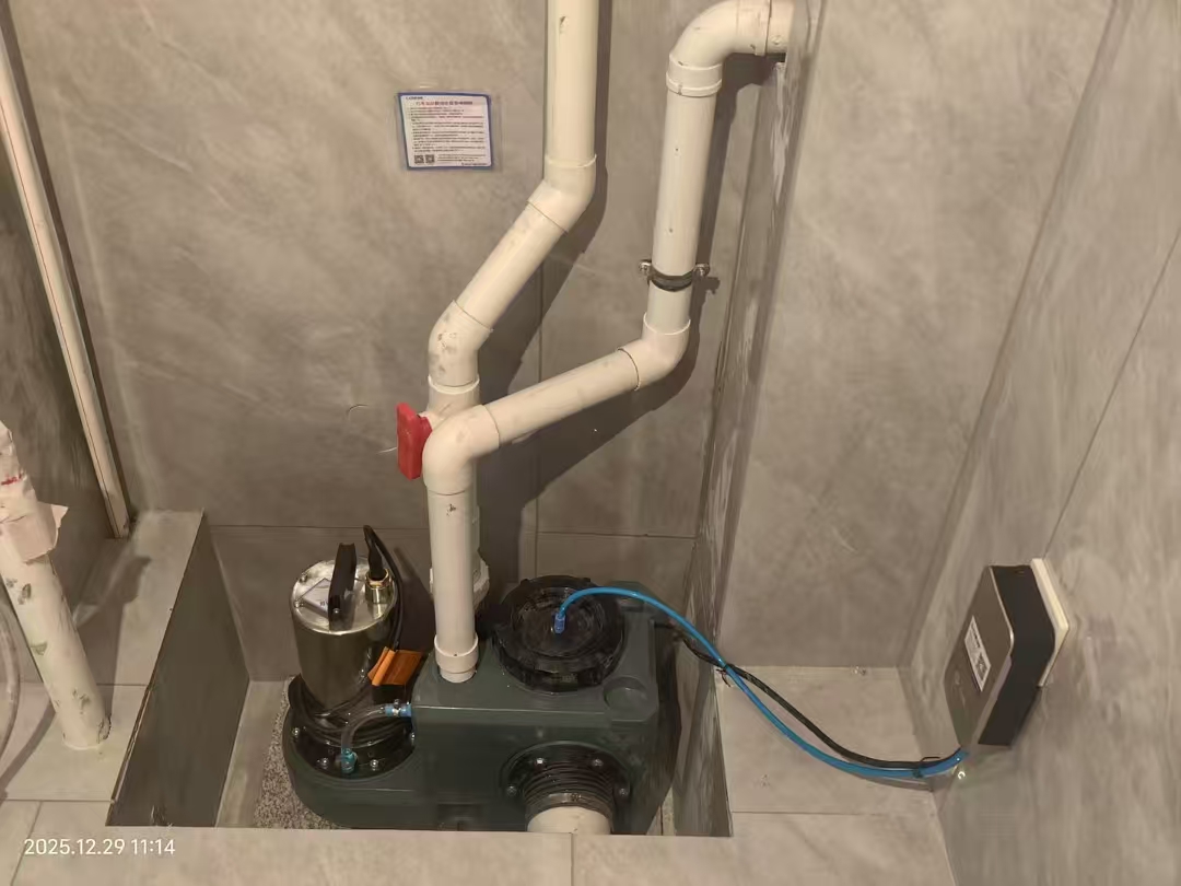 污水提升器